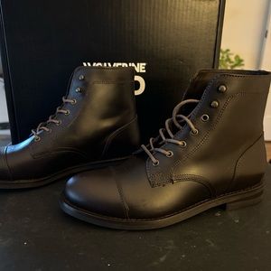 Size 6 Wolverine BLVD Leather Ankle Cap Toe Boots